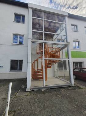 Zugang - 4 Zimmer Büro zur Miete in Borsdorf