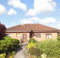 Ebenerdiger Bungalow mit Garage in ruhiger Lage von Zetel