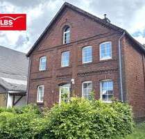 Kompaktes Haus mit Charme und praktischer Raumaufteilung - Marienmünster Vörden