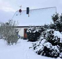Viel Raum für Lebensträume - gestaltbares Einfamilienhaus mit großem Garten und Garagen in Eckental