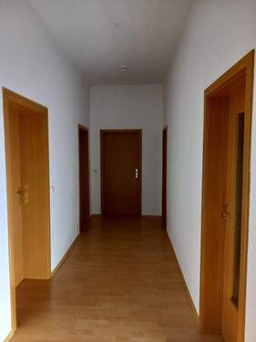 Flur - 3 Zimmer Etagenwohnung in Chemnitz