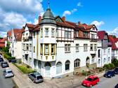 Hausansicht - Großzügige 4-Zimmer-Wohnung in klassischem Altbau Nähe Ostpark