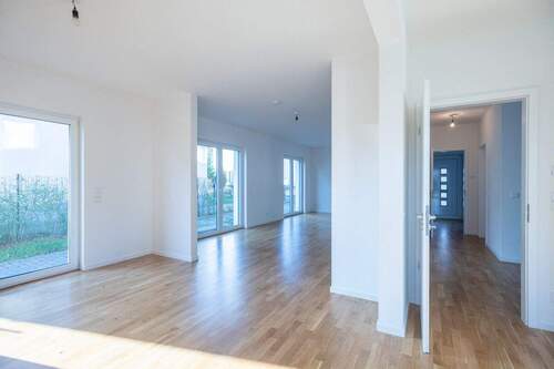 Wohnzimmer - 6 Zimmer Einfamilienhaus in Blankenfelde-Mahlow