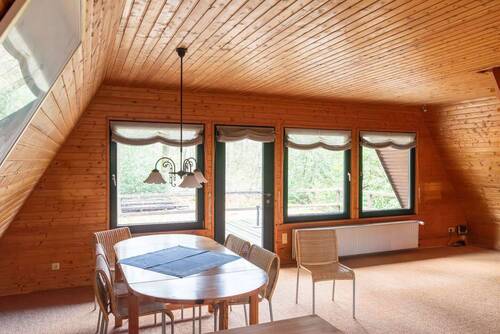 Wohn- und Esszimmer - 