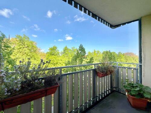 Balkon rechts - 3 Zimmer Etagenwohnung in Bielefeld / Innenstadt