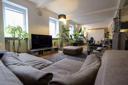 Wohnen-Essen-Arbeiten Erdgeschoss - 5 Zimmer Mehrfamilienhaus, Wohnhaus in Darmstadt