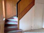 Flur mit Treppenaufgang - 
