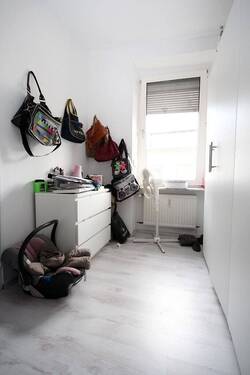 Das Ankleidezimmer im 1 OG.JPG - 7 Zimmer Mehrfamilienhaus, Wohnhaus zum Kaufen in Mayen