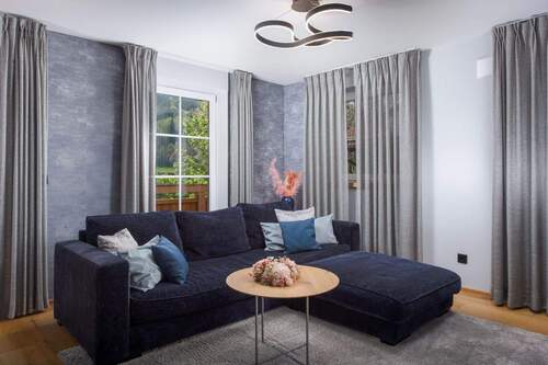 Gemütlicher Wohnbereich - 3 Zimmer Etagenwohnung zum Kaufen in Bad Wiessee