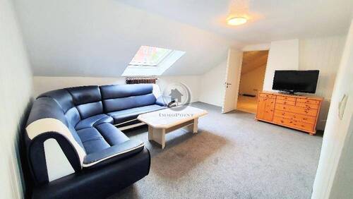 Wohnzimmer - Bild 2 - !!! ImmoPoint !!! NUSSBERG - MÖBLIERTE DACHGESCHOSS WOHNUNG inkl. BALKONKRAFTWERK