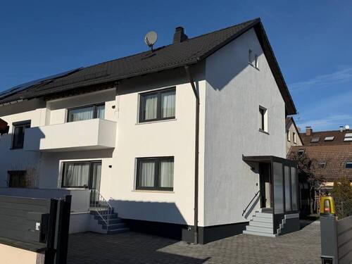 Ansicht Süd - 5 Zimmer Doppelhaushälfte zum Kaufen in Fürth