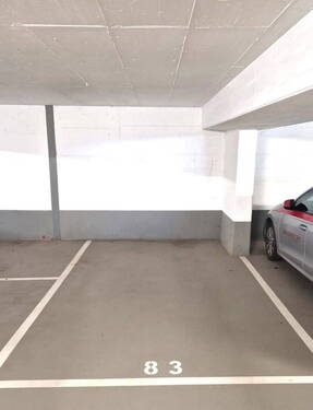 Tiefgaragenstellplatz - 