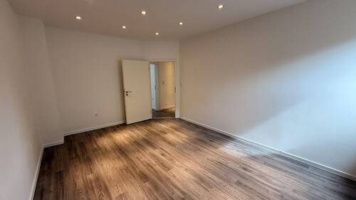 Zimmer 2 - 