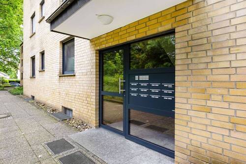Eingang - Etagenwohnung mit 90,00 m&sup2; in Bielefeld / Senne zum Kaufen