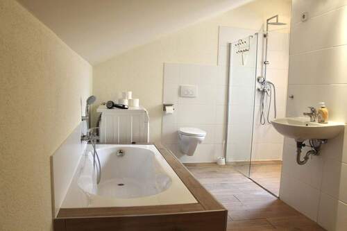 Badezimmer Wohnung 1 - 