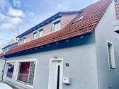 Ladengeschäft mit Dachgeschosswohnung - 4 Zimmer Doppelhaushälfte in Röttenbach