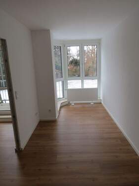 neu geschaffenes kleines Zimmer - 2 Zimmer Etagenwohnung in Falkensee