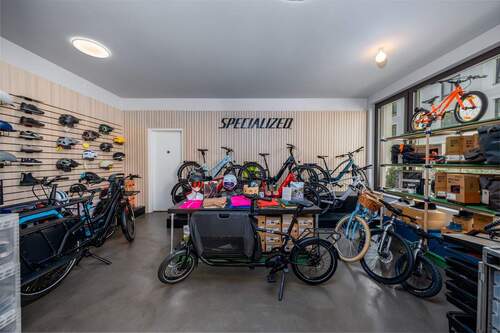 3 - Gewerbeobjekt (Büro, Produktion, Verkauf) in Berlin