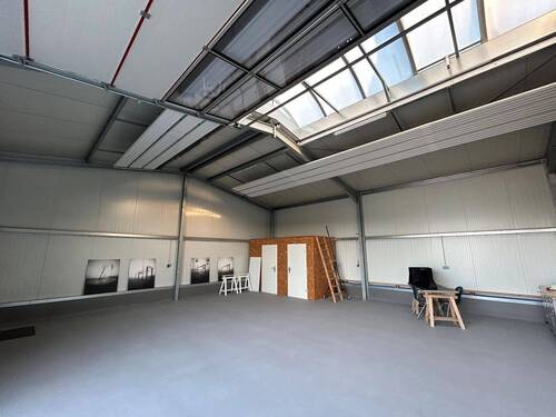 Halle - Gewerbehalle mit BüroWohnung...Top Halle mit Wohnbereich in EckentalBrand