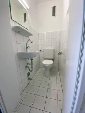Gäste-WC.JPG - 