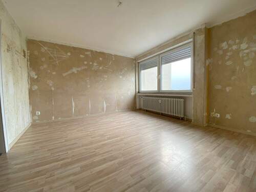 Wohnzimmer_01.JPG - 5 Zimmer Etagenwohnung in Neuwied