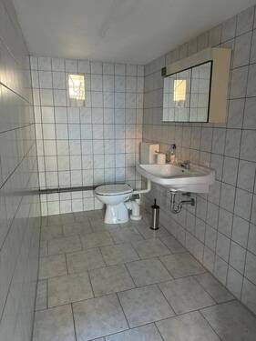 Bad im Erdgeschoß - 