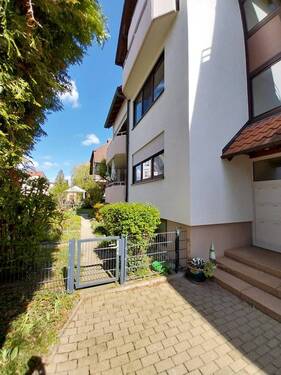 Ansicht Balkon 1. OG - 3 Zimmerwohnung in gepflegtem Mehrfamilienhaus in Radolfzell zu verkaufen