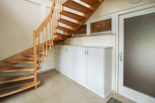 Eingangsbereich - 8 Zimmer Mehrfamilienhaus, Wohnhaus in Herzogenaurach