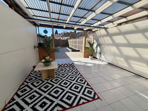 Überdachte Terrasse - 