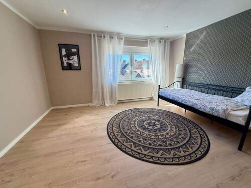 Schlafzimmer 1. OG - 