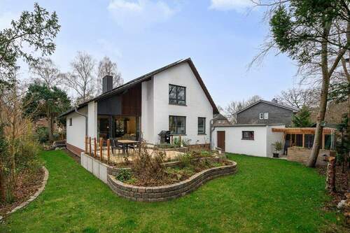 Gartenansicht - 4 Zimmer Einfamilienhaus zum Kaufen in Hamburg