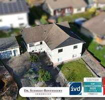 Wohnen auf einer Ebene! Wohnhaus mit Einliegerwohnung in ruhiger Sackgassenlage von Nisterau.