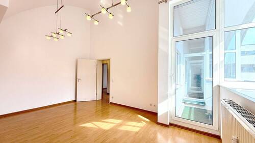 Wohnzimmer - Etagenwohnung mit 60,00 m² in Fürth zum Kaufen