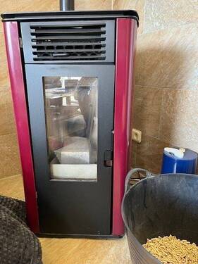 Haupthaus-Wohnen-Pelletofen - 