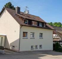 Freistehendes Zweifamilienhaus in Baden-Baden - Wohnen mit Weitblick und Perspektive