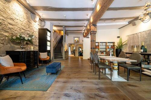 Foyer - 