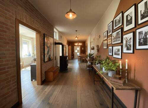 Wohndiele virtuell möbliert - 