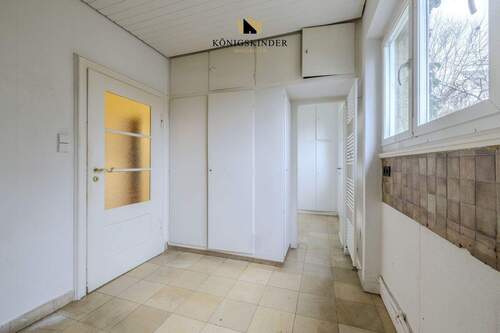 Küche EG mit separatem Vorratsraum - 