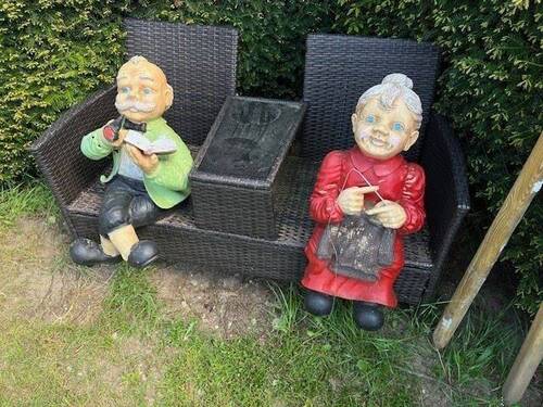 Ebenerdiges EFH + ELW, schönes Plätzchen, modern - 