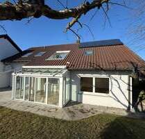 Zweifamilienhaus in Neubriach: Eleganz und Komfort mit atemberaubender Aussicht und moderner Ausstattung - Baienfurt