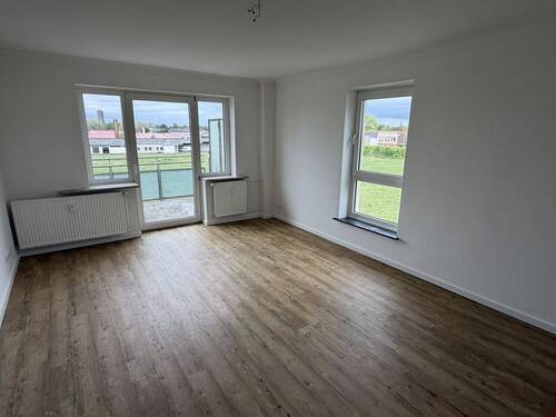 Wohnzimmer - 2 Zimmer Etagenwohnung zur Miete in Uetersen