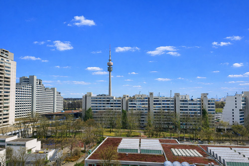 Ausblick KI generiert - Neu sanierte 2-Zimmer Wohnung am Olympiapark zu vermieten