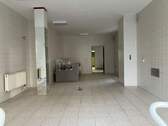 Verkaufsraum, Blick vom Eingang aus - Vielfältig nutzbare Gewerbeeinheit (100m²) in attraktiver City-Lage zu verkaufen