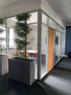 Meetingraum von außen - Büro in Hannover zur Miete