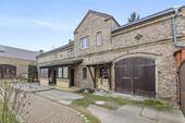 Hausansicht - Mehrfamilienhaus mit historischem Charme - Wohnen im ehemaligen Bauernhof