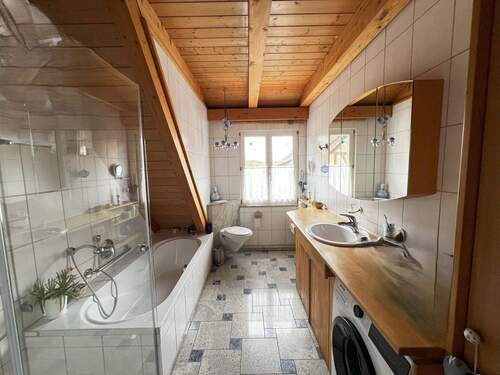 Badezimmer DG - 