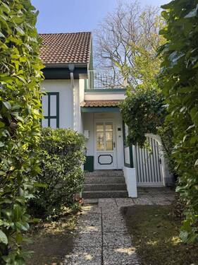 Eingang - 5 Zimmer Einfamilienhaus zum Kaufen in Hamburg