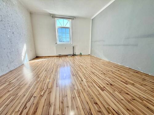 Wohnzimmer - Etagenwohnung mit 110,00 m&sup2; in Neustadt zum Kaufen