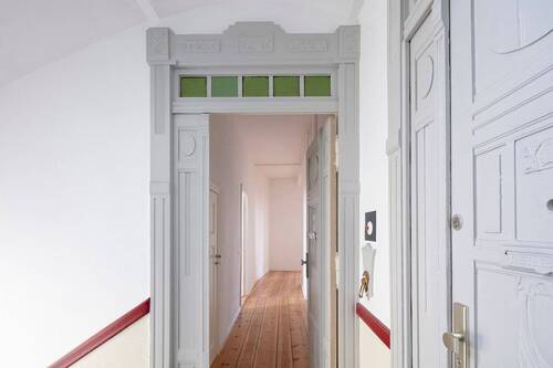 Treppenhaus - 4 Zimmer Etagenwohnung in Berlin