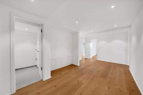 Diele+Vorratsraum - 5 Zimmer Etagenwohnung in Waldkirch